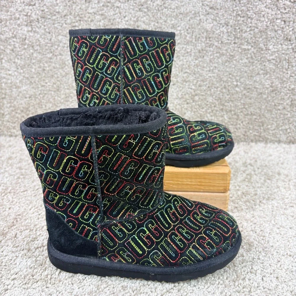 UGG Classic Boots Unisex Kids 3 Rainbow Logo Black Suede Shearling Cozy Lined